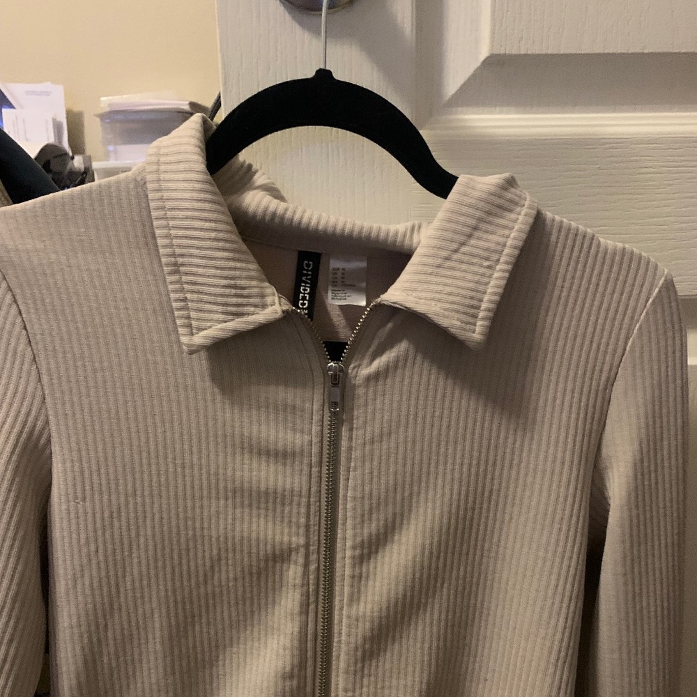 Zip Up Beige Long Sleeve